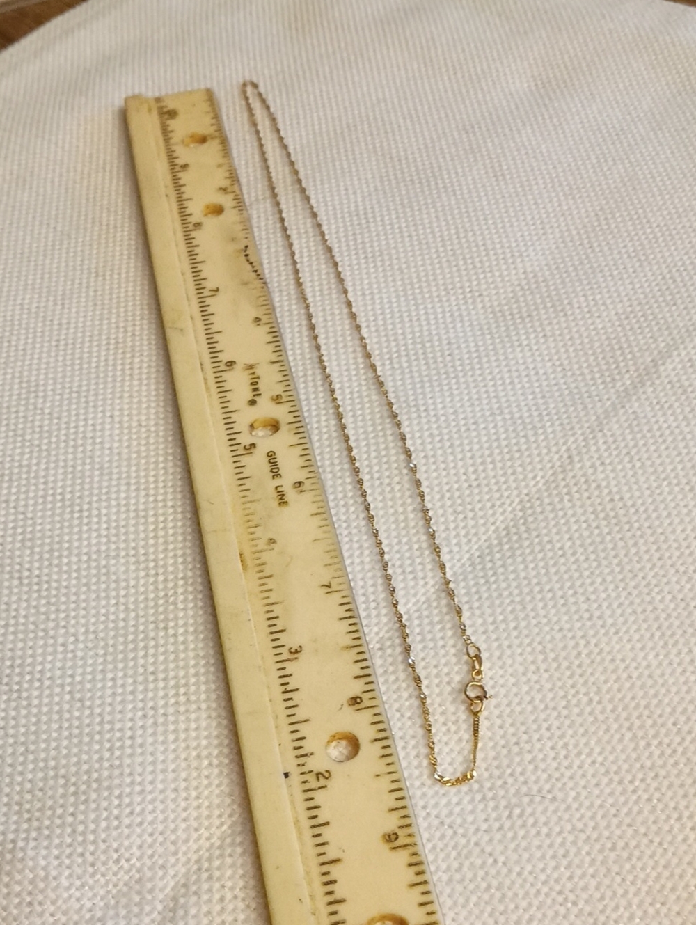 14k Yellow Gold Twisted Rope Necklace - 1.15g And 17 Inches Long EUC - Picture 3 of 4